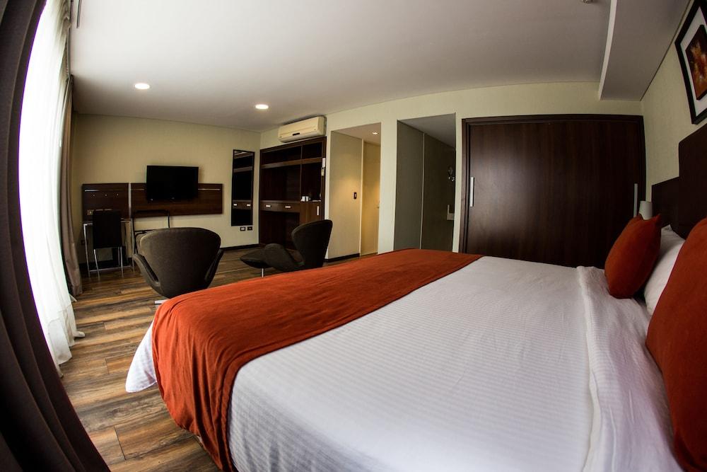 Howard Johnson La Canada Hotel & Suites Córdoba Ngoại thất bức ảnh