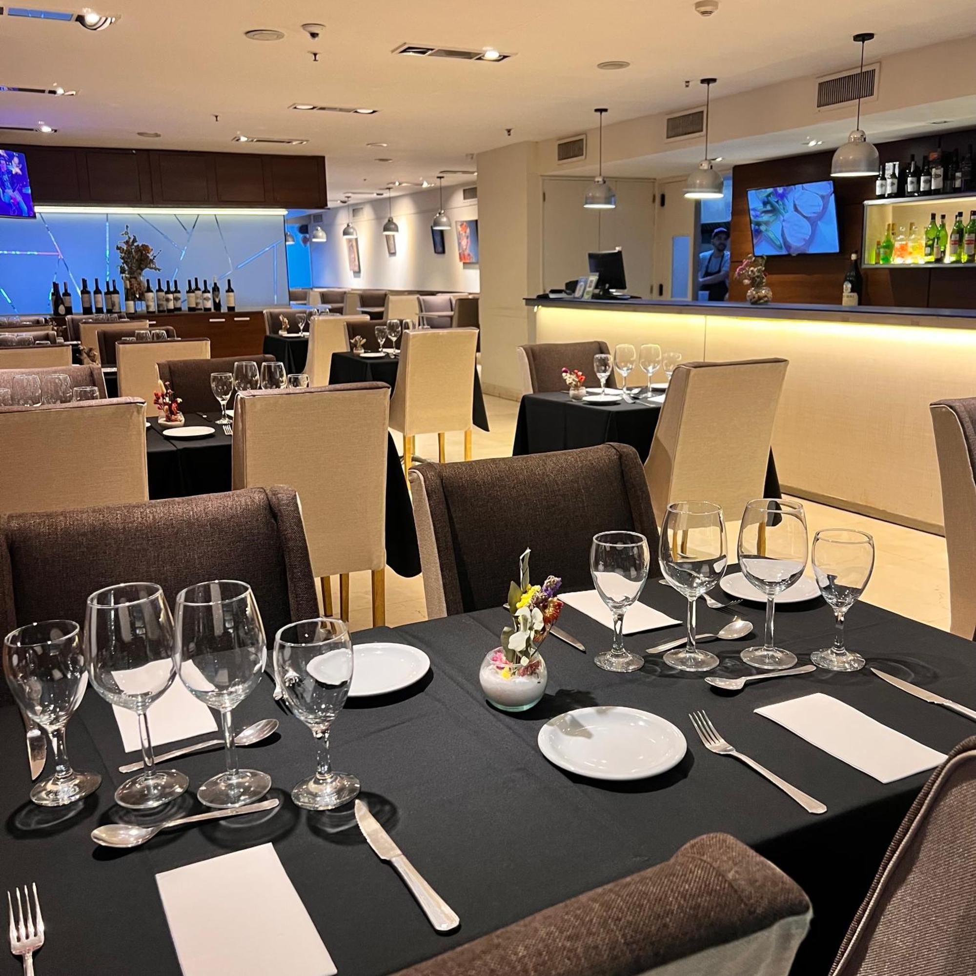 Howard Johnson La Canada Hotel & Suites Córdoba Ngoại thất bức ảnh