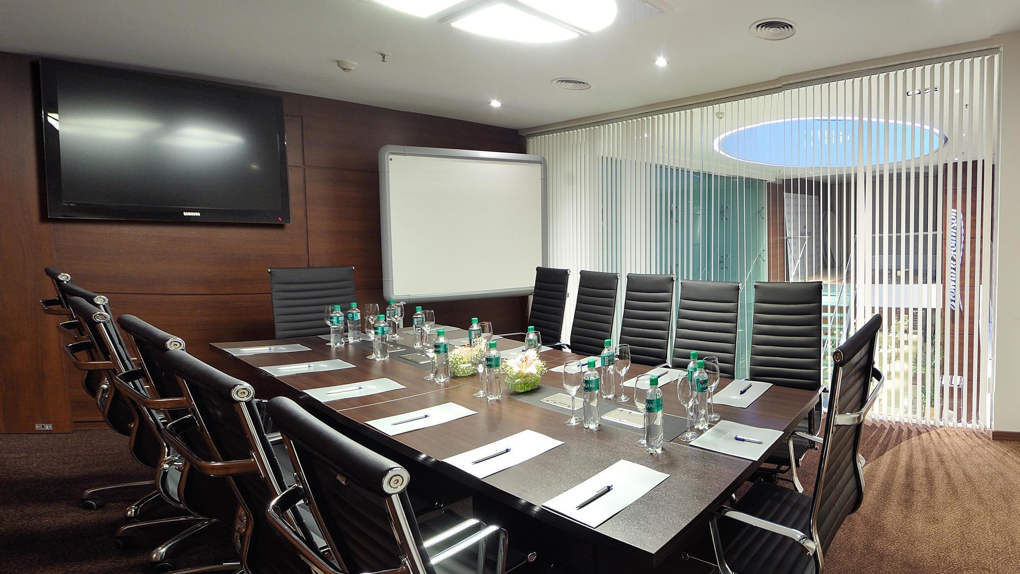 Howard Johnson La Canada Hotel & Suites Córdoba Ngoại thất bức ảnh